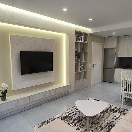 Deluxe Apartment Vlore Ngoại thất bức ảnh