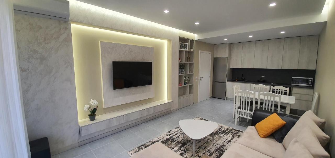 Deluxe Apartment Vlore Ngoại thất bức ảnh
